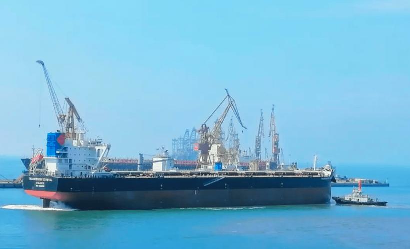 山船重工交付中船租賃8.5萬(wàn)噸散貨船12號(hào)船